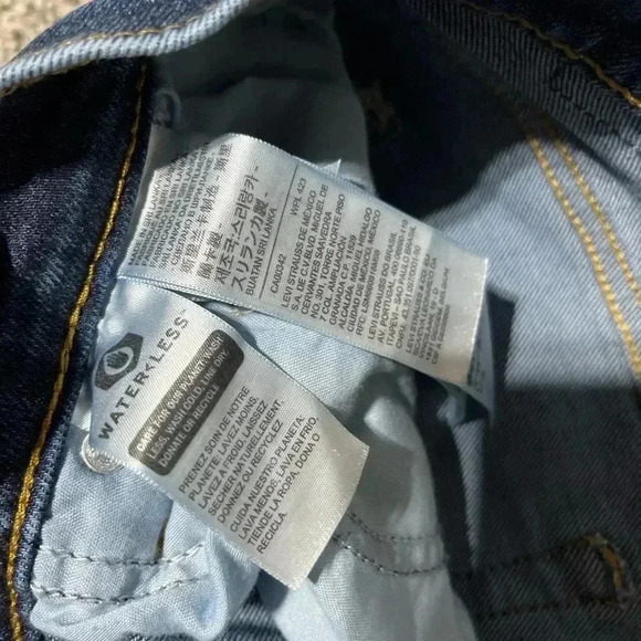 Levis Silvertab High Waisted Mom Jeans Tapered Women’s Size 30 Medium Wash - Picture 8 of 13